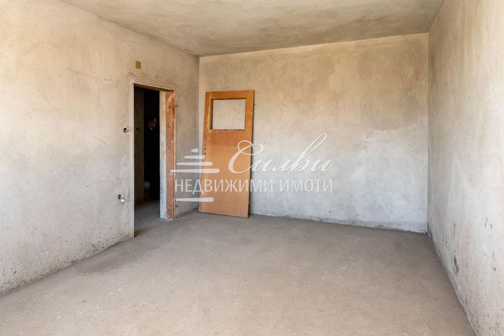 Продава се Многостаен апартамент в Търговище, Център - 128 кв.м за 817 €/кв.м - Снимка #6