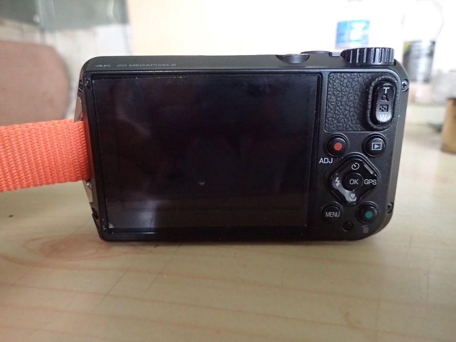 Фотапарат за подводни снимки Ricoh WG-6