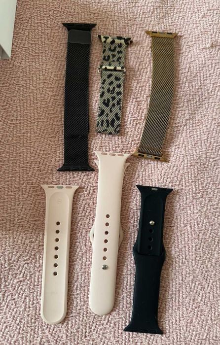 Iwatch Series 5 40 mm с подарък Безжична зарядна станция 3 в 1