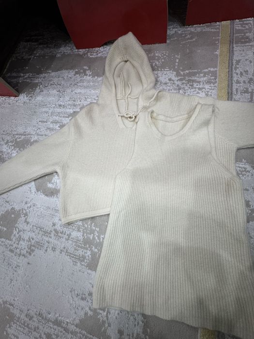 Тёплый уютный свитер / джемпер..