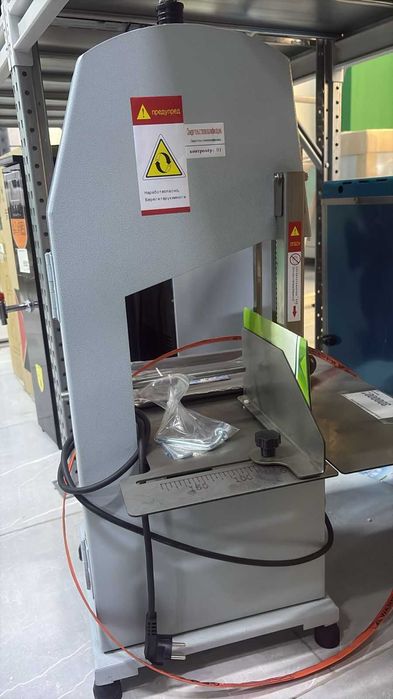 Ленточная пила для костей