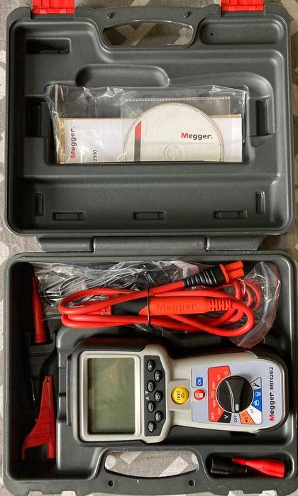 Megger MIT420/2 Тестер за изолация с памет