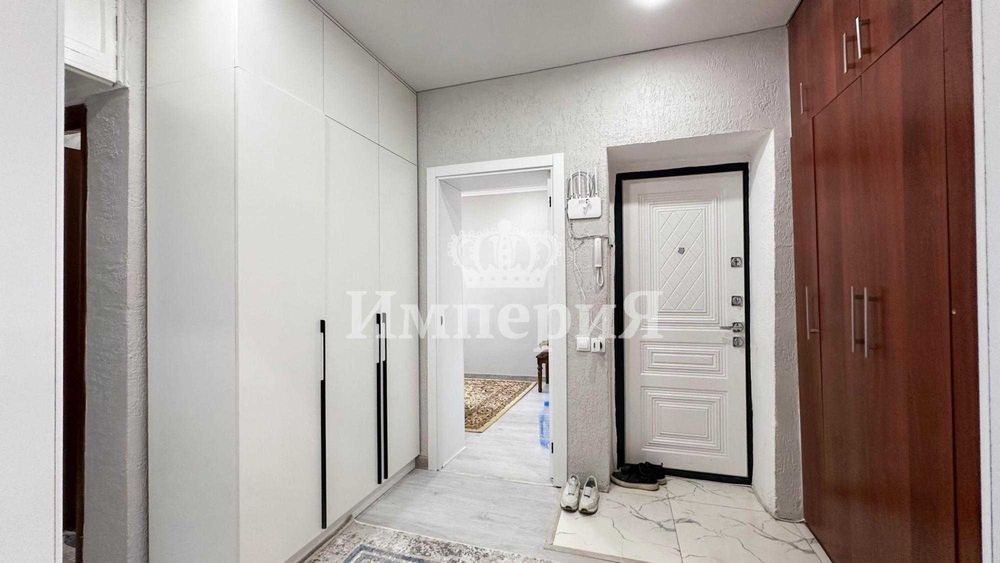 Продам 3 ком кв Алишер Империя