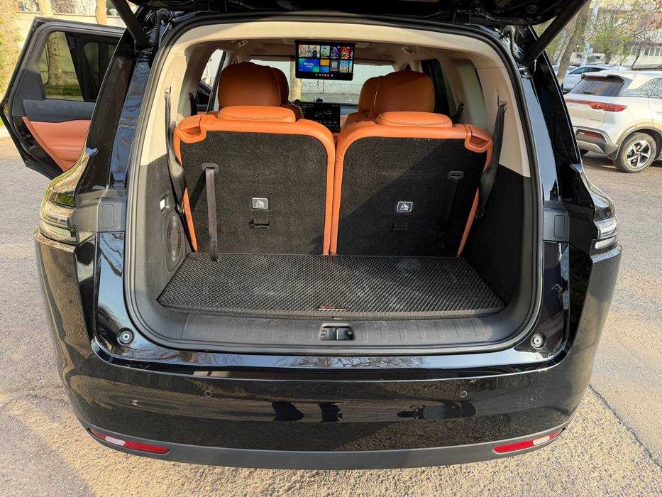 Leapmotor C16 состояние отличное