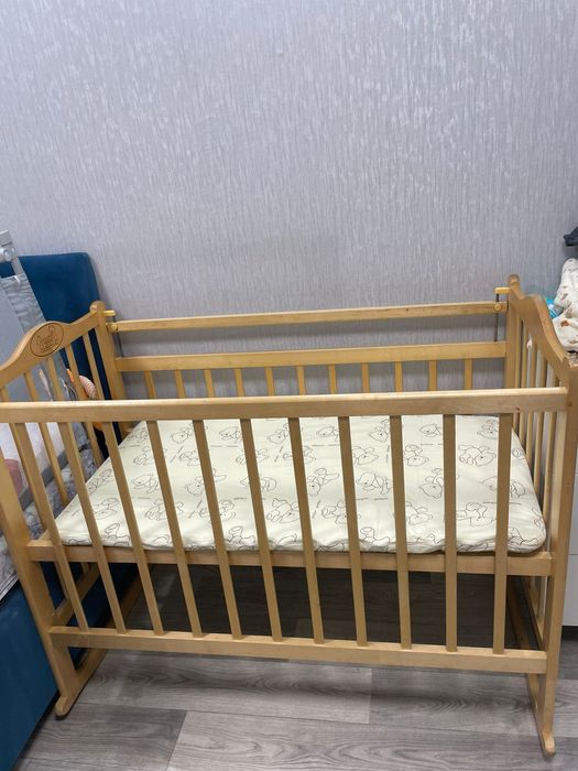 Продам кровать детскую