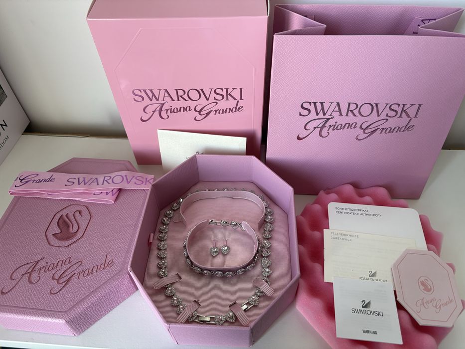 Swarovski x Ariana Grande