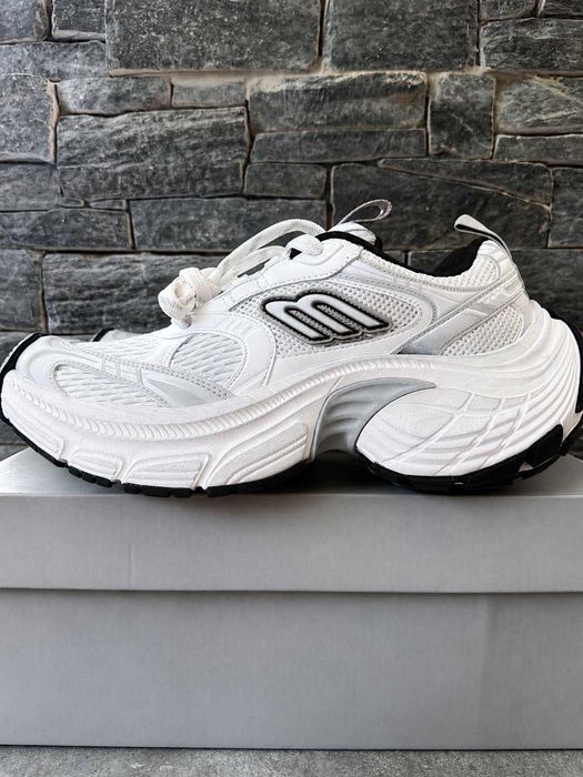 НАЛИЧНИ Balenciaga 6 XL - 43 номер