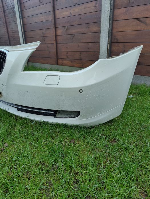 Bara fata, bara spate bmw Seria 5 2009