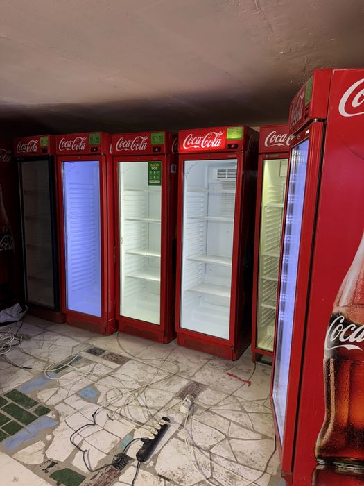 Витринный холодильник сатылады