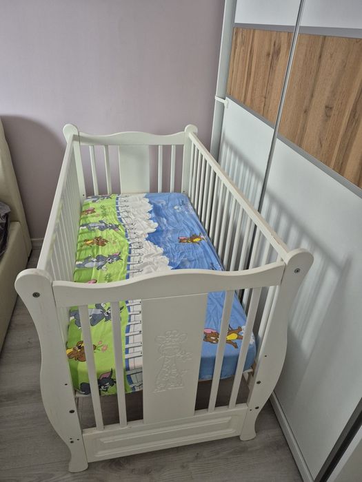 Pătuț bebe din lemn alb (60*120 cm)
