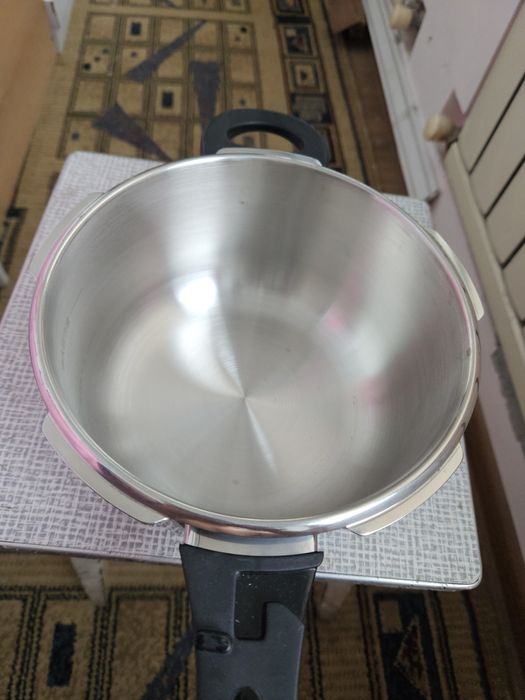 Японская скороварка на 2.5 л