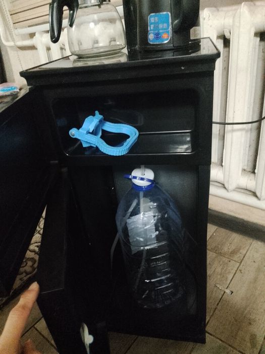 Кулер для воды с нижней загрузкой