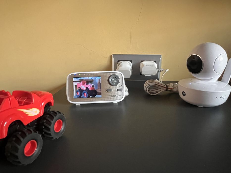 Видео Бебефон Motorola MBP669 Connect