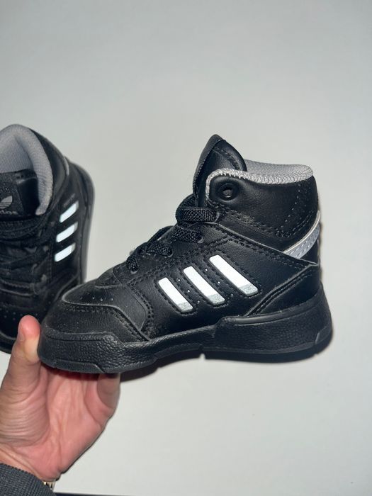 Adidași băiețel- Adidas