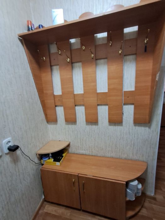 Продам прихожую