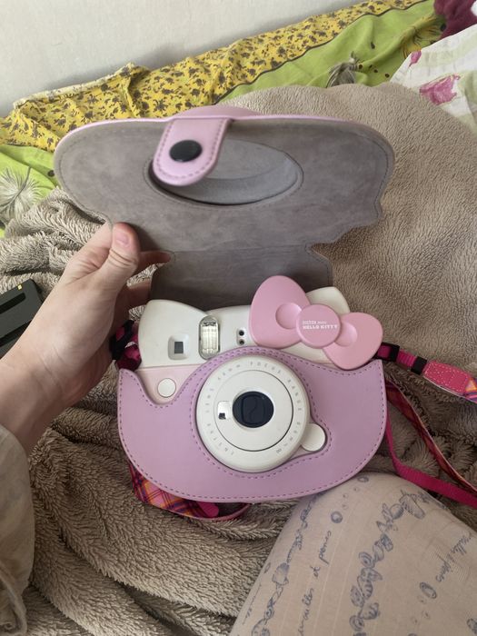 Фотоаппарат instax mini hello kitty