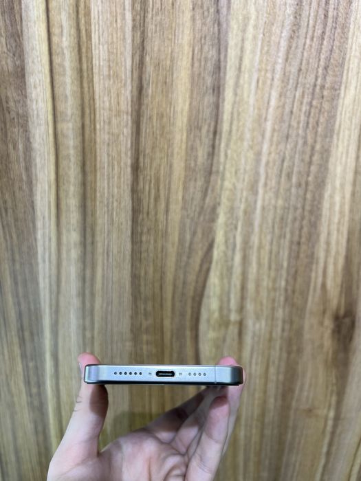 Iphone 15 pro max natural 256 gb 86%