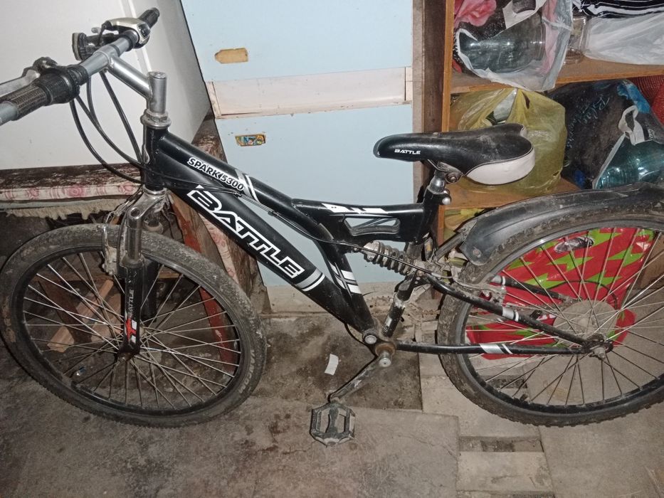 Продам 2 велосипеда 1 на запчасти