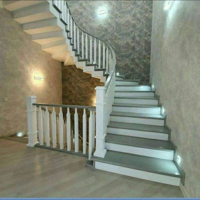 Барча турдаги йогоч зина