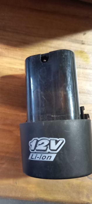 Литево Йонни батерии 12 волта 1.5 ампера