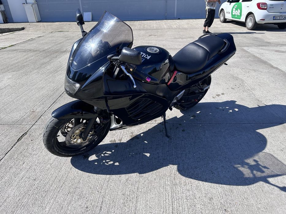 Suzuki RF 600 R. Sanmartin • OLX.ro