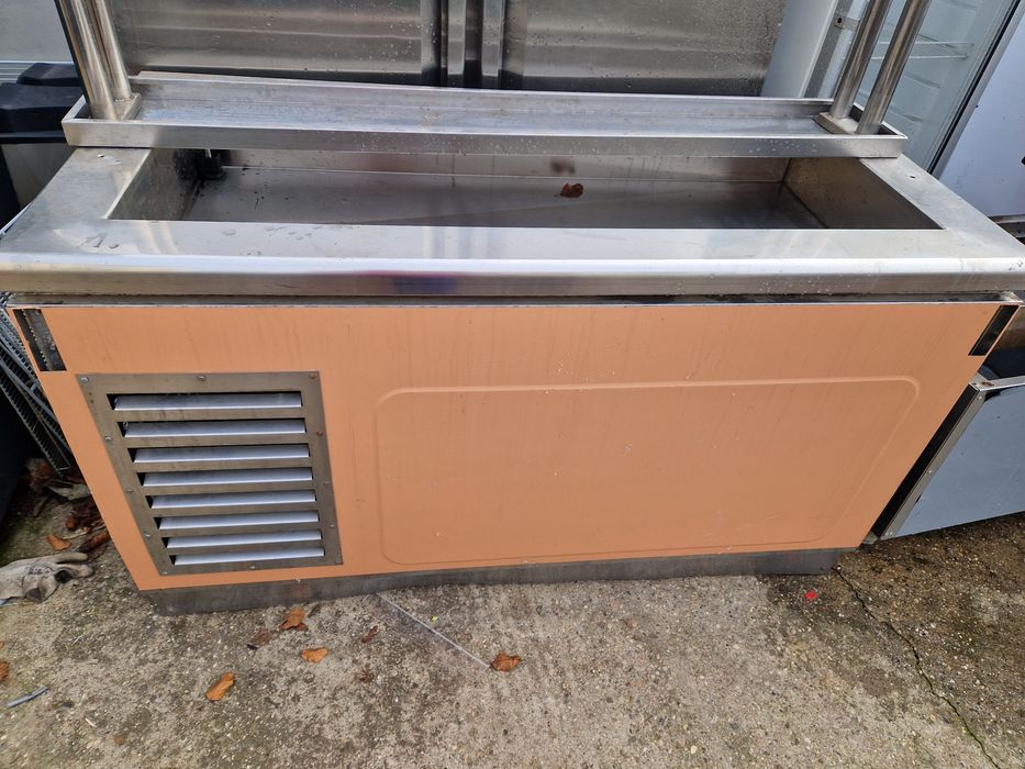 Masa rece, vitrina rece expunere, cu banc, 140x 70 cm