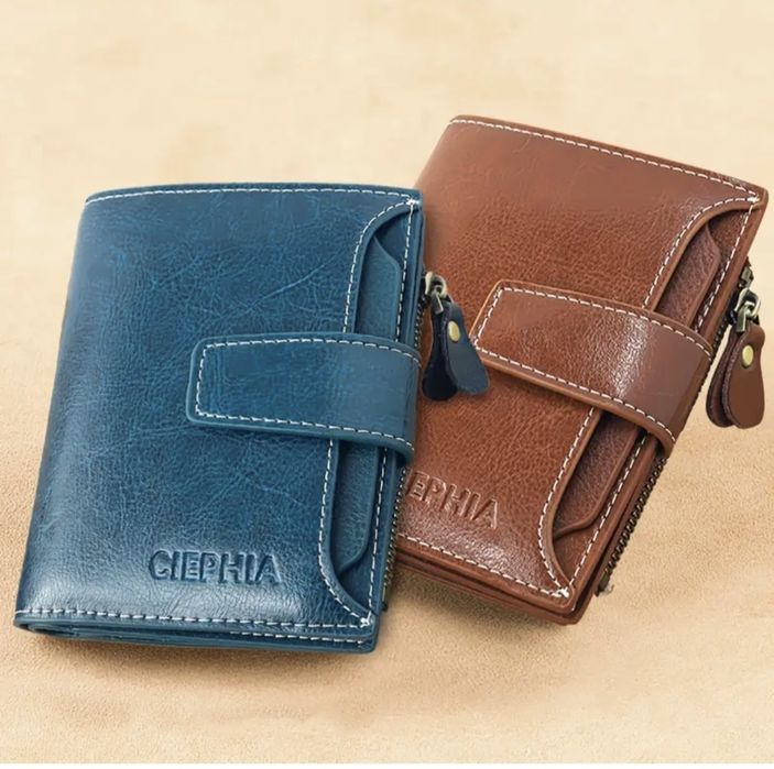 Портфейл (син на цвят) от естествена кожа с 14 слота за карти