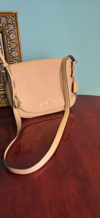 Сумка кожаная Michael Kors