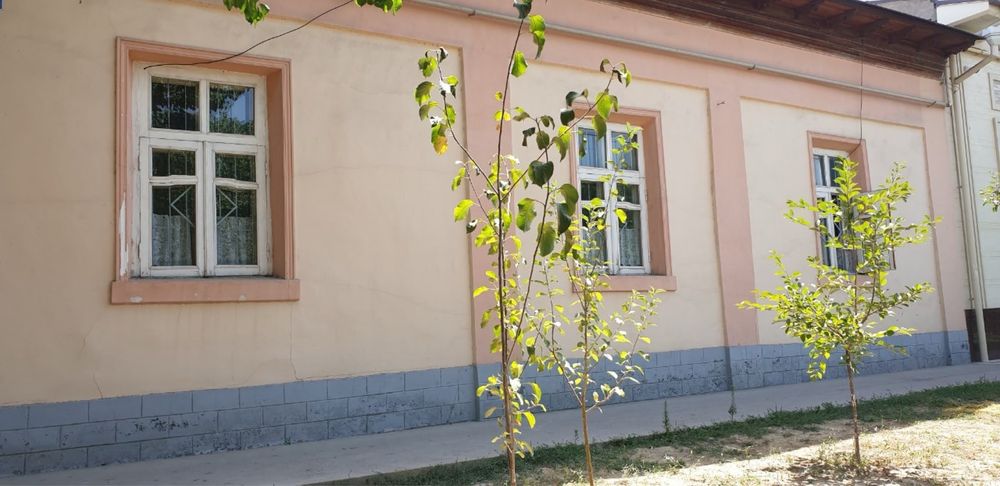 Продается участок под нежилой комплекс