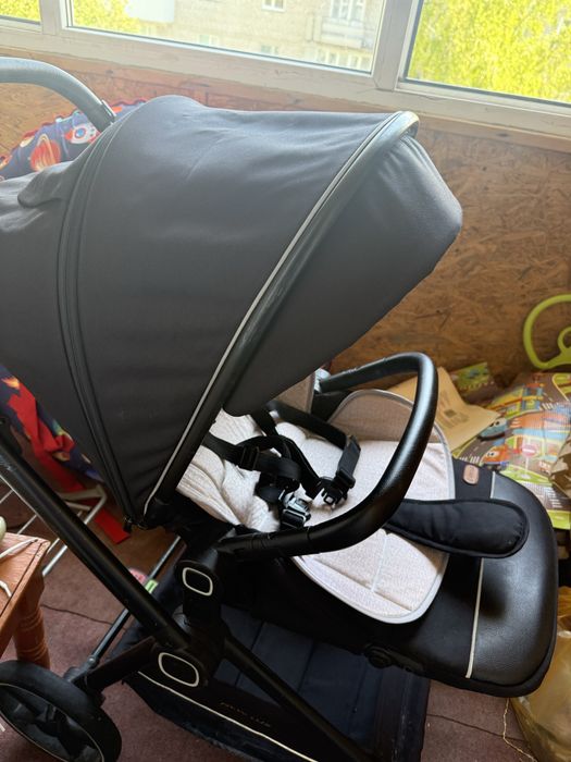 Коляска прогулочная New Lux Z1 черная