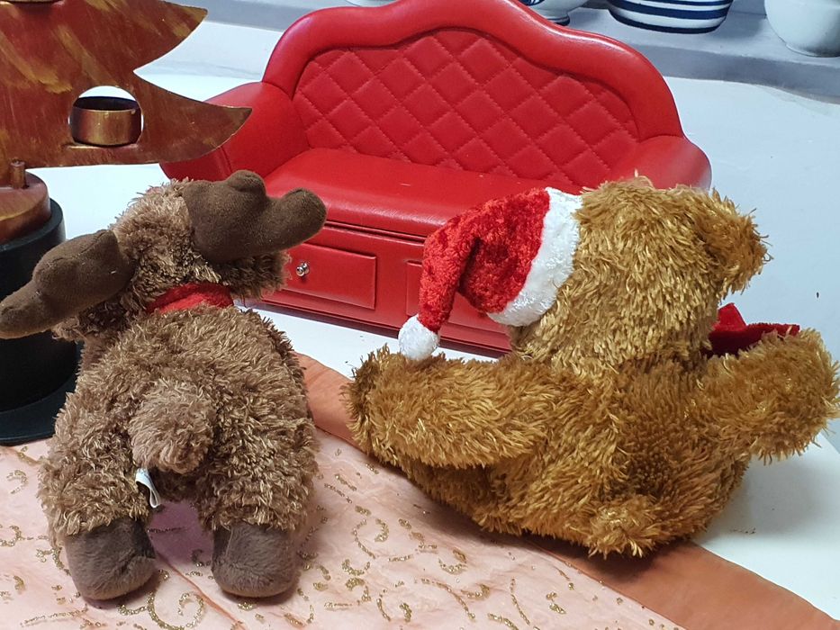 Plusuri de Craciun si suport lumanari din metal