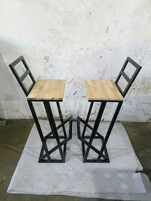 scaune metalice bar/insula cu stejar - confectii metalice ieftine
