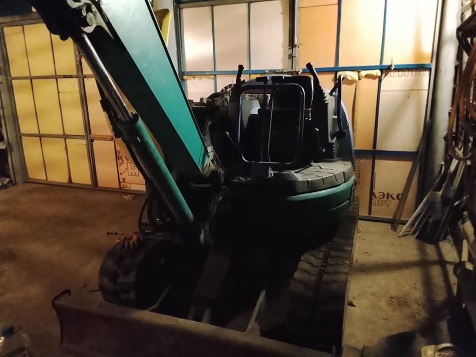 Продаётся мини экскаватор Komatsu PC30MR - 3.2т