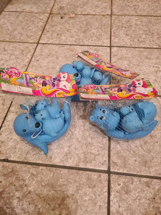 Ratuste de apa pentru cada