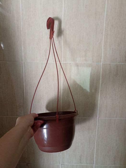 Продам подвесные горшки