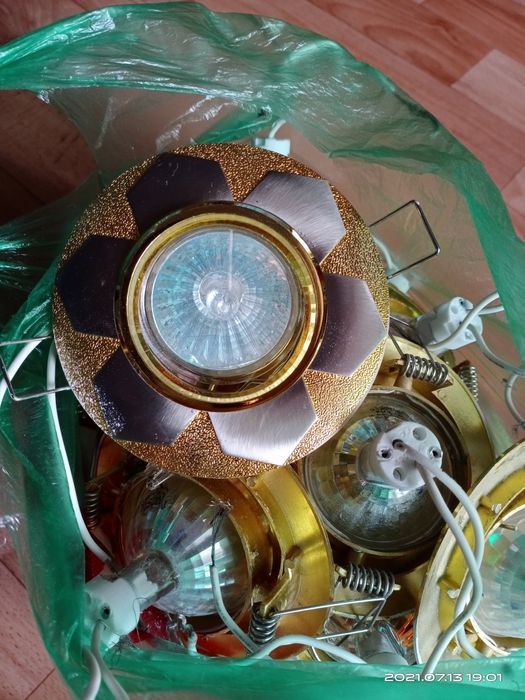 Точные лампы, светильники