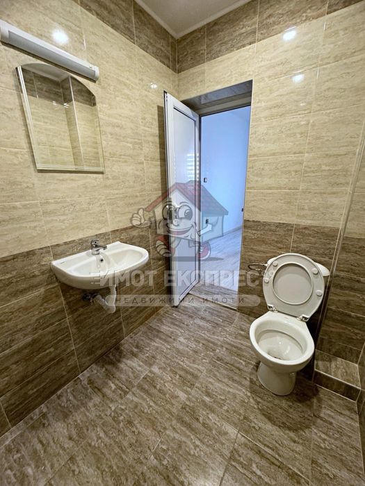 Дава се под наем Тристаен апартамент в Асеновград - 70 кв.м за 209.1 € - Снимка #13