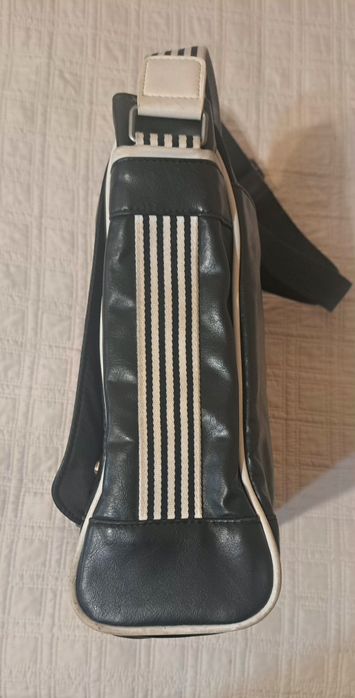 Кожена мъжка чанта