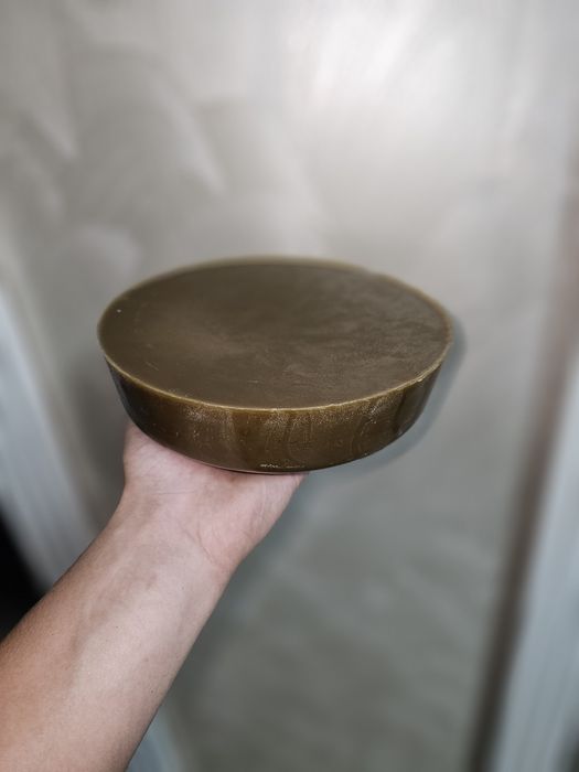 Ceară naturală de albine – curată, decantată, fără impurități