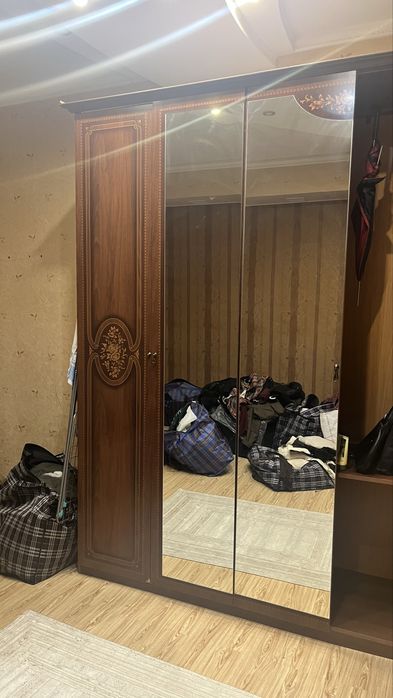 Продается вещевой шкаф