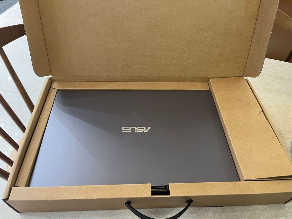 Asus vivobuk 15 D515D