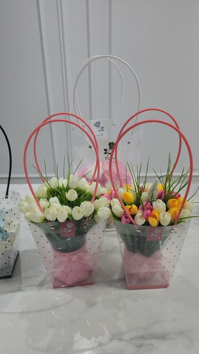 Sun'iy gullar sotiladi