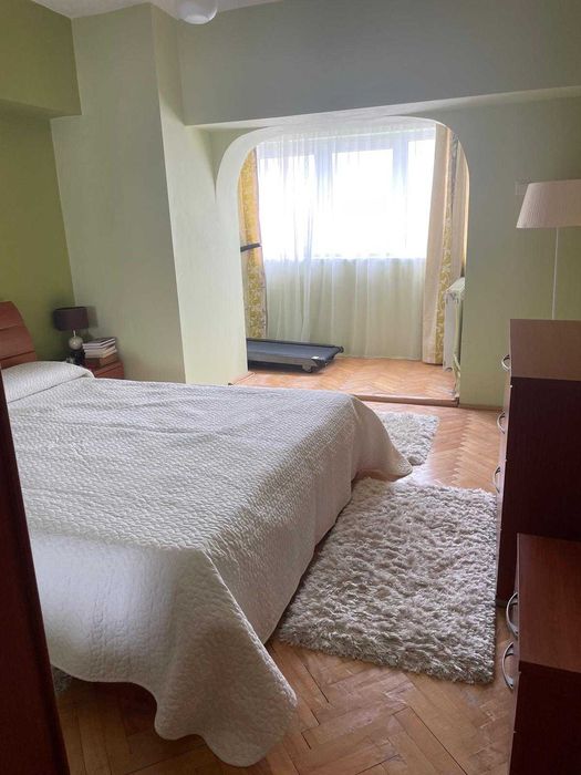 Vânzare apartament 4 camere, 1991, Bacău, Ștefan cel Mare, et. 4/7