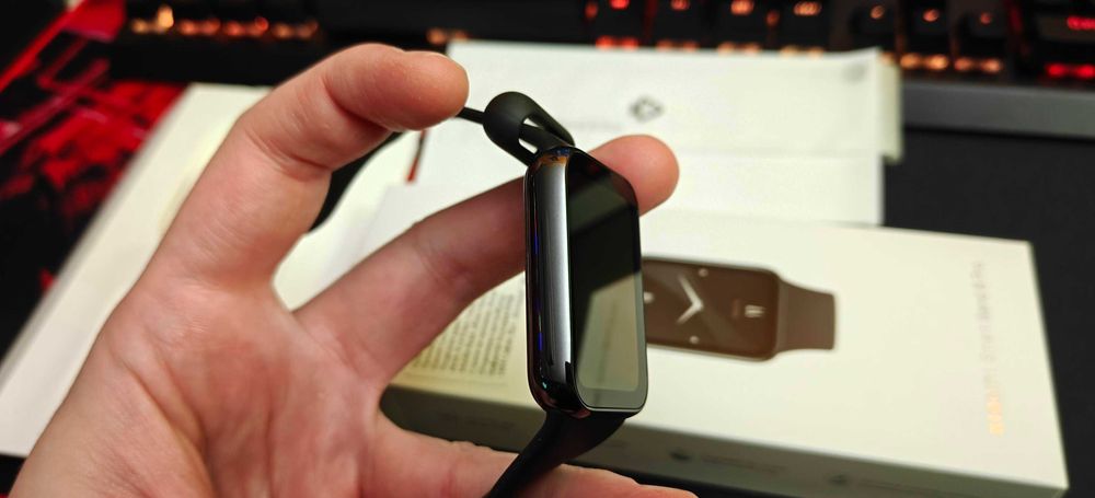 Смарт гривна Xiaomi Smart Band 8 Pro