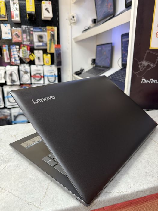 Ноутбук Lenovo  320-15IKB