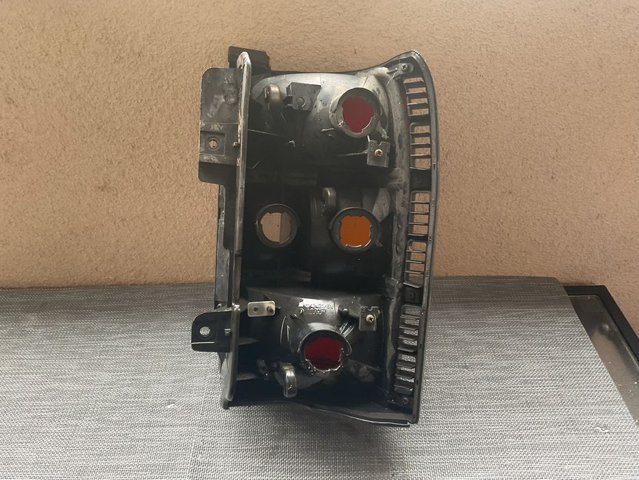 Mitsubishi Pajero 1996-2000 - оригинален ляв стоп