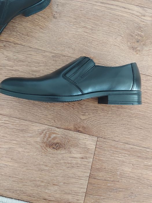 Продам кожаные туфли