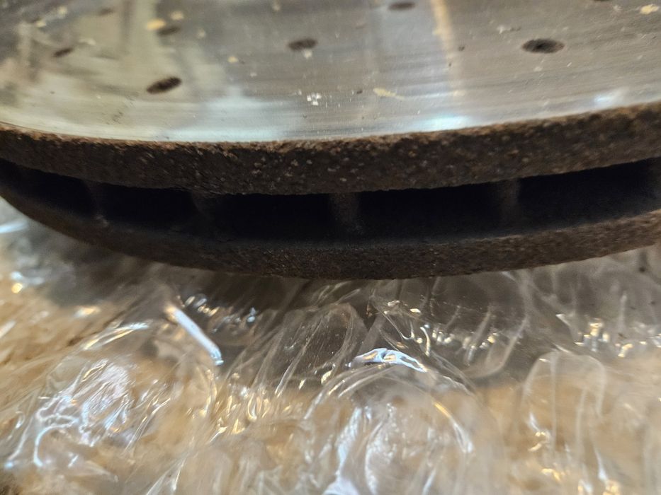 Спирачни дискове и апарати за BMW E70 3.5D