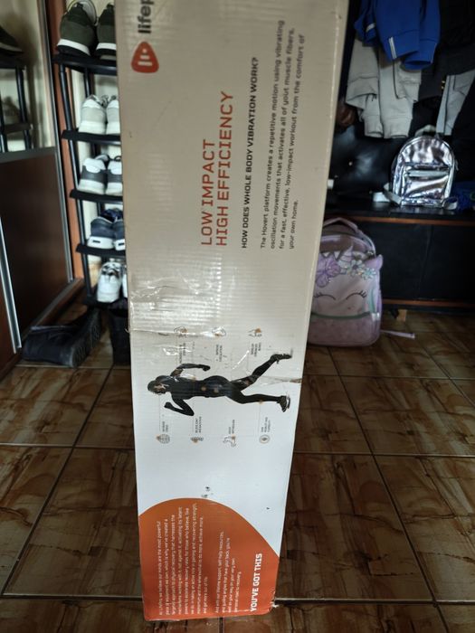 Aparat vibromasaj Hovert