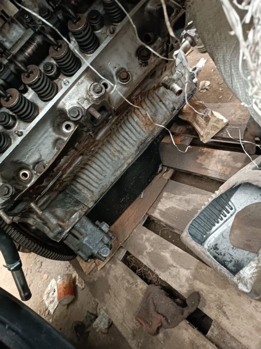 Двигатель ЗИЛ после кап ремонта